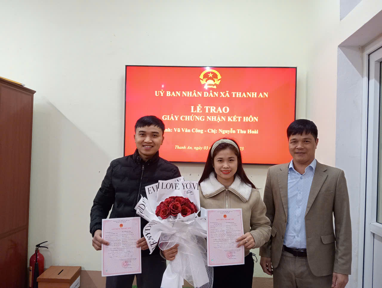 trao kết hôn 1.jpg